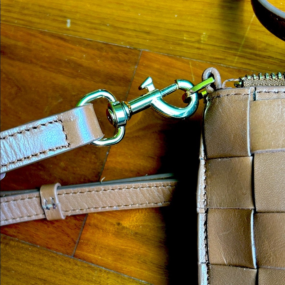 Quince Italian Leather Handwoven Convertible Crossbody Bag in Cognac - Picture 5 of 13